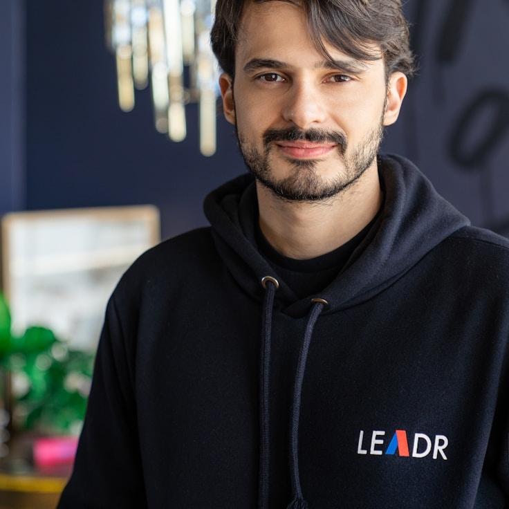 Portrait of Mira Calder, community mentor and Italian cuisine expert